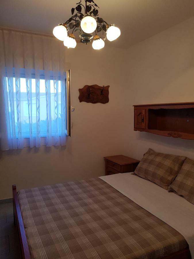 Apartments Marijeta Vir Eksteriør bilde