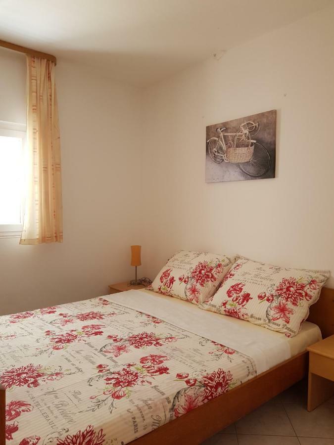 Apartments Marijeta Vir Eksteriør bilde