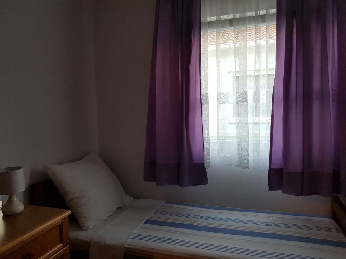 Apartments Marijeta Vir Eksteriør bilde